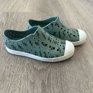 SUPER CUTE Green Lightening Toddler Natives